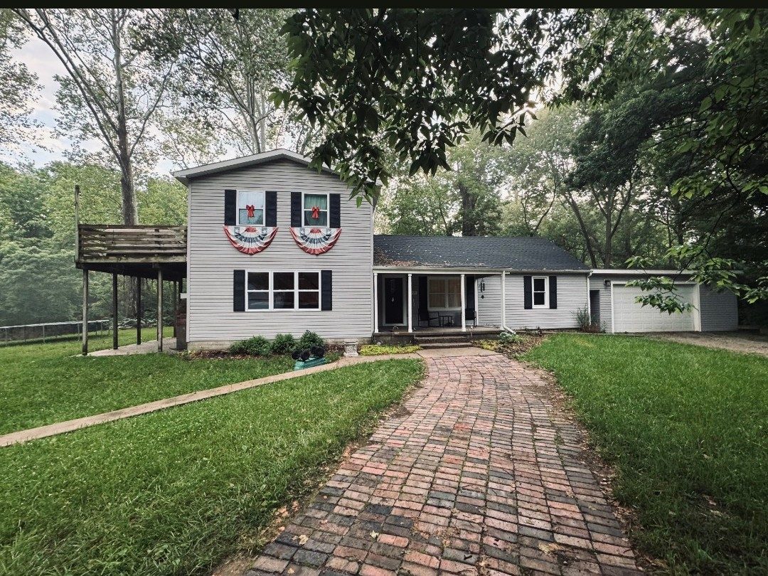 Exterior of the Bear Creek sober living home in Miamisburg, Ohio on a wooded lot